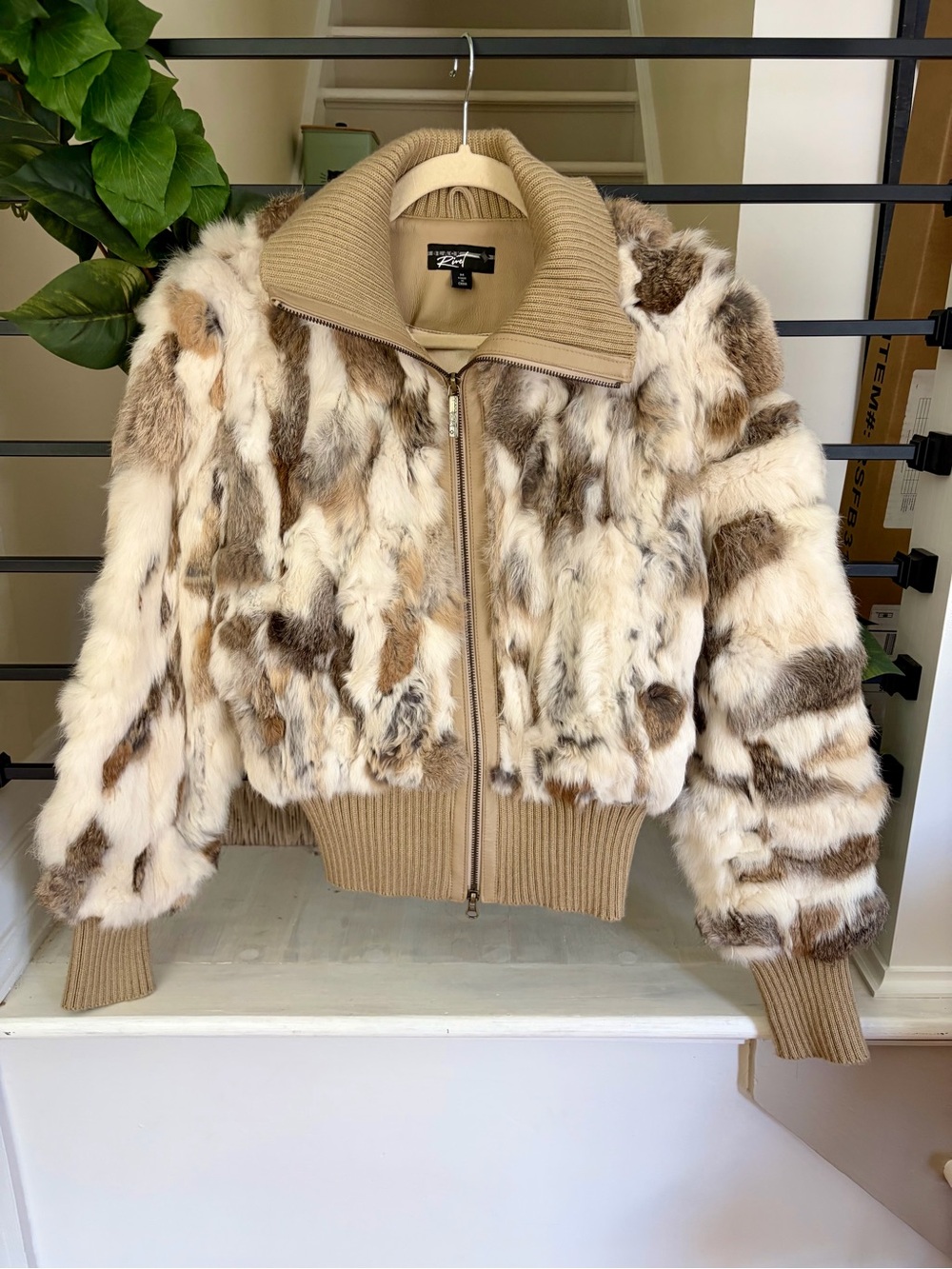 Black Rivet Genuine Rabbit Fur & Leather Bomber Jacket Women’s Medium